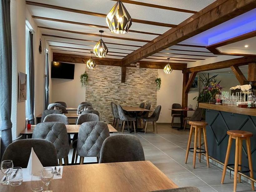 Hotel Restaurant Du Moulin 弗勒里耶 外观 照片